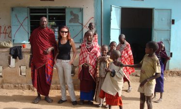 <b>TURKANA – NEJVĚTŠÍ POUŠTNÍ JEZERO</b> <br>Keňa <br><span style="text-shadow:2px 2px 4px #32b67a;">24. května – 10. června <br>2027</span> <br>